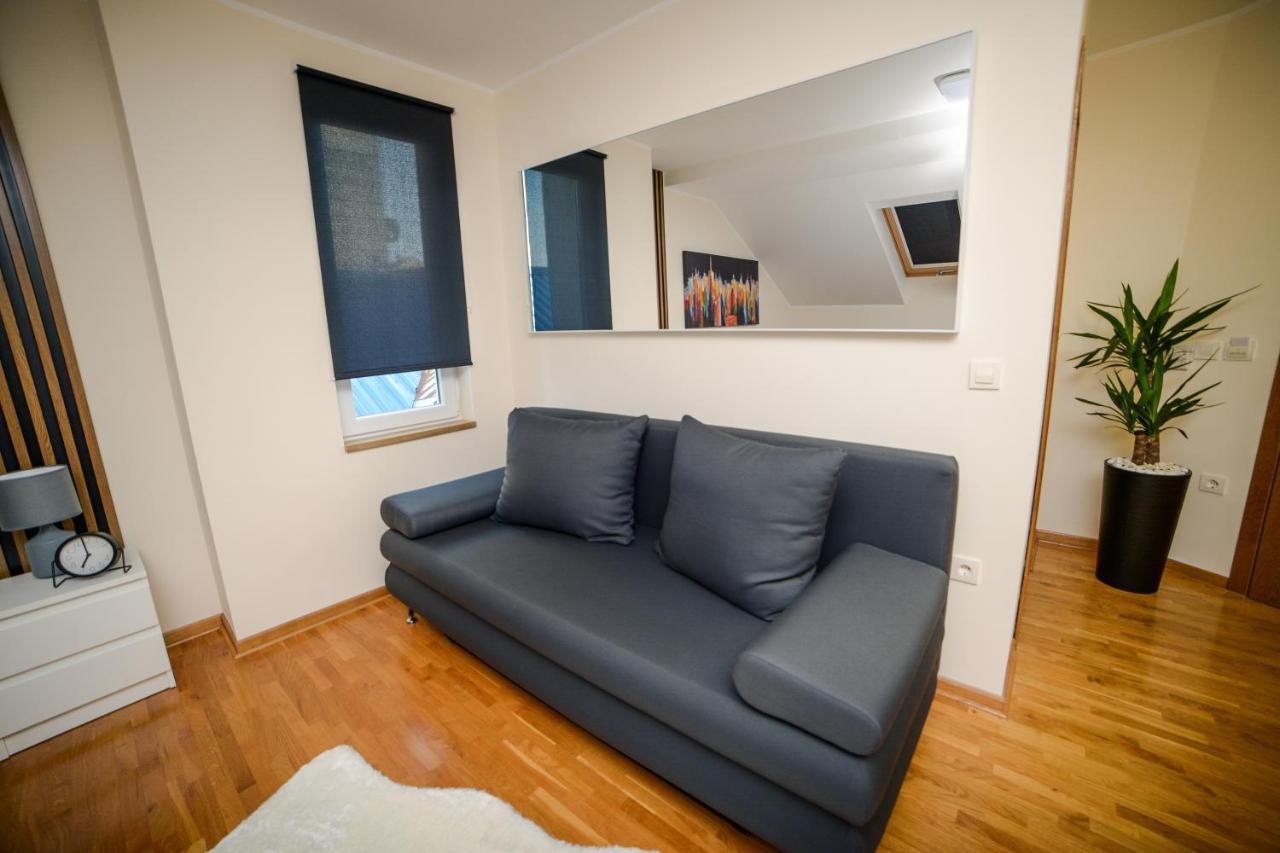 Mini Hotel Riverlux Apartments Bačka Palanka Esterno foto