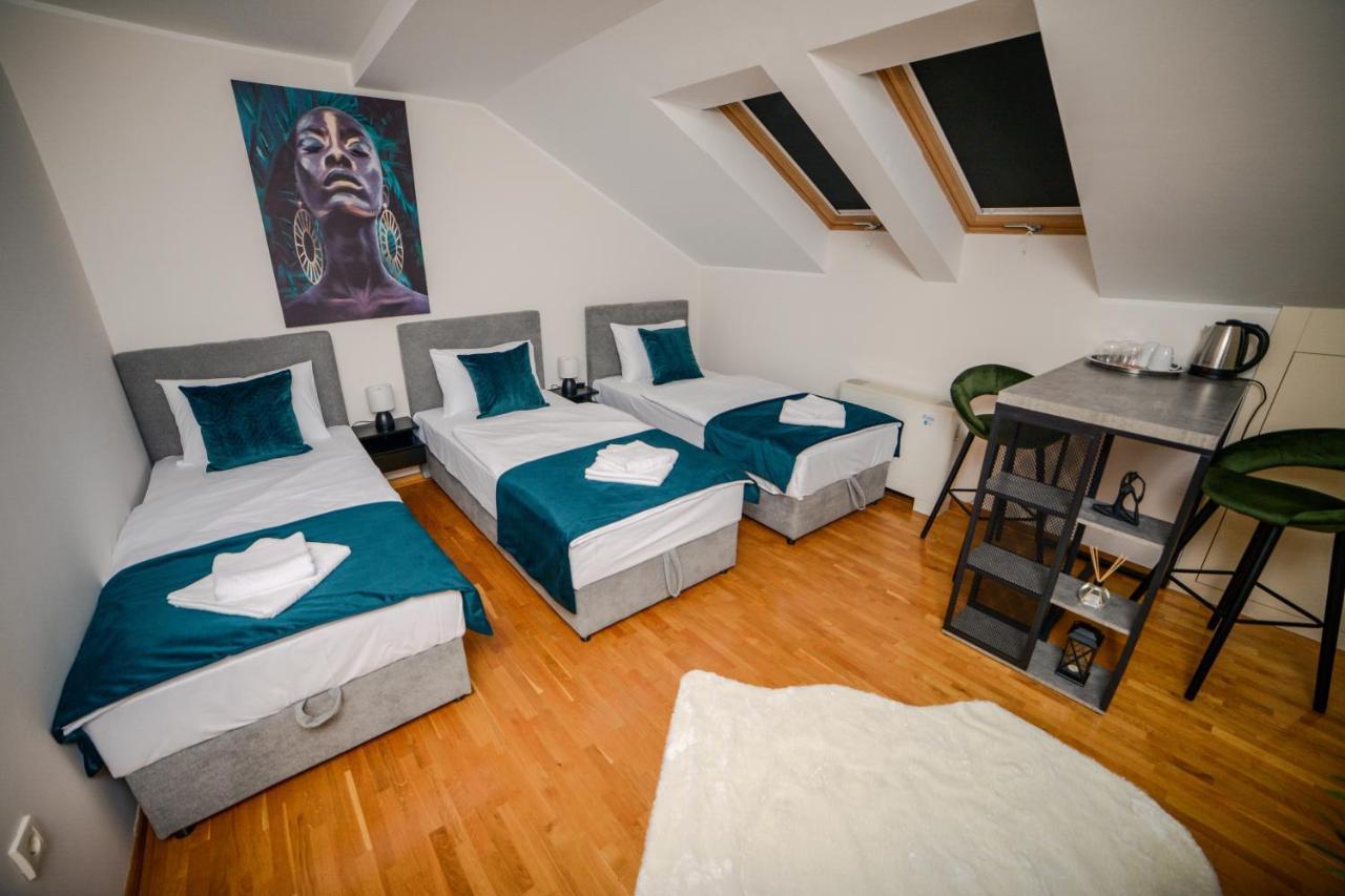 Mini Hotel Riverlux Apartments Bačka Palanka Esterno foto