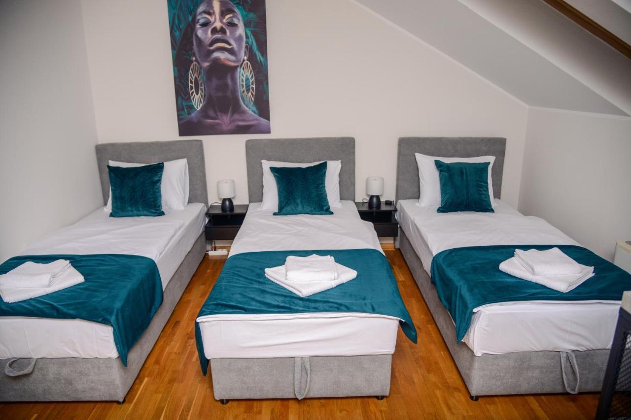 Mini Hotel Riverlux Apartments Bačka Palanka Esterno foto