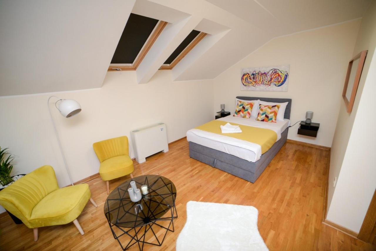 Mini Hotel Riverlux Apartments Bačka Palanka Esterno foto