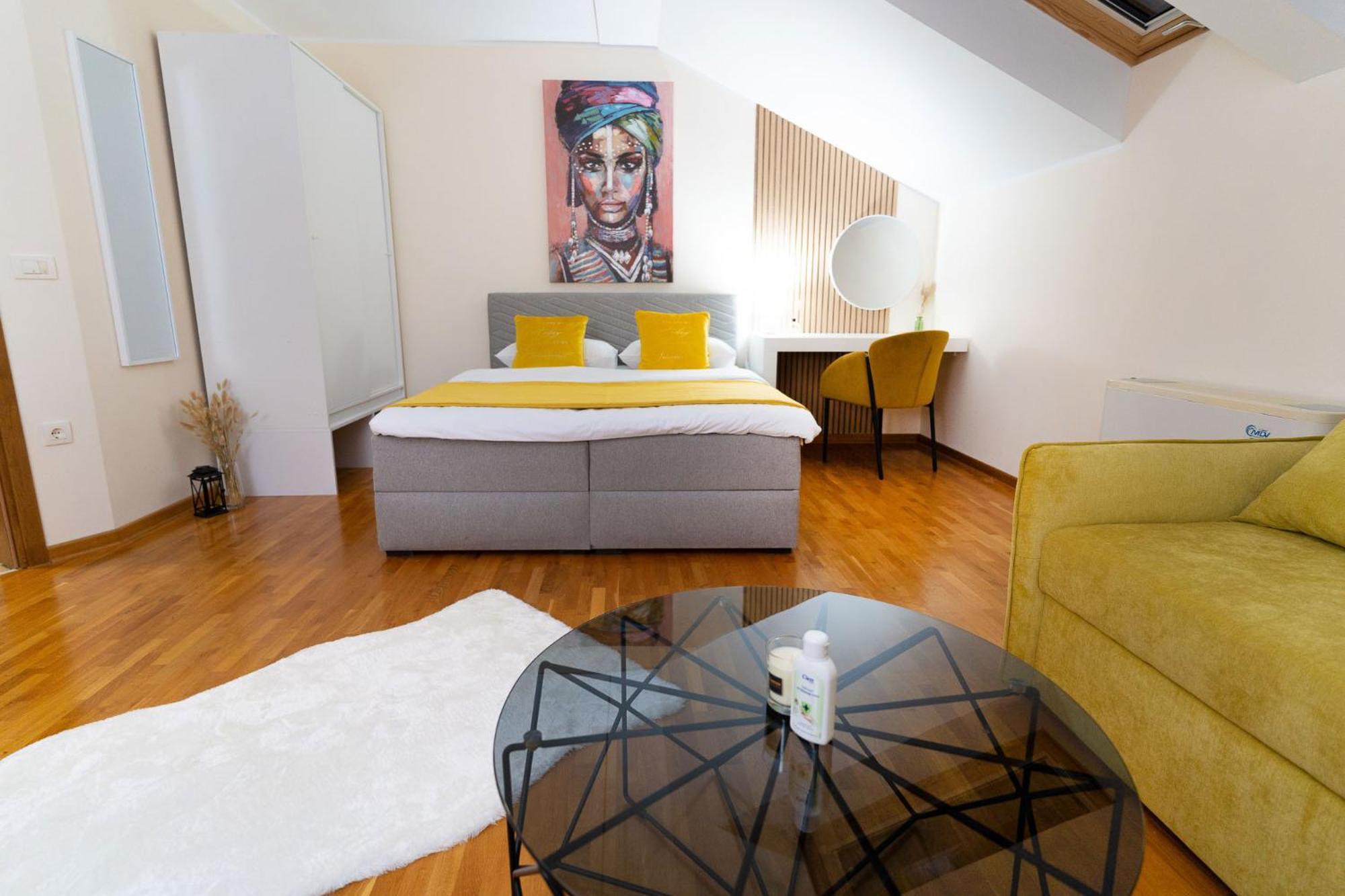 Mini Hotel Riverlux Apartments Bačka Palanka Esterno foto
