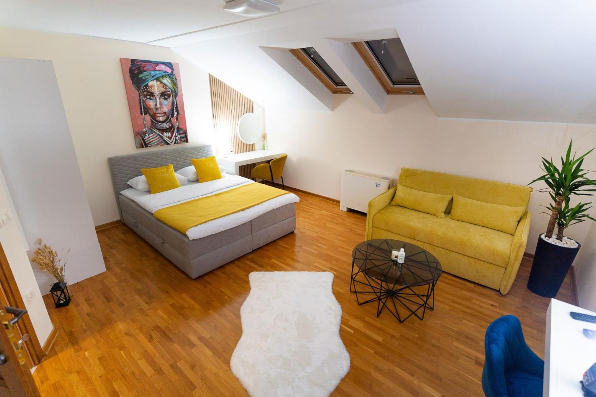 Mini Hotel Riverlux Apartments Bačka Palanka Esterno foto