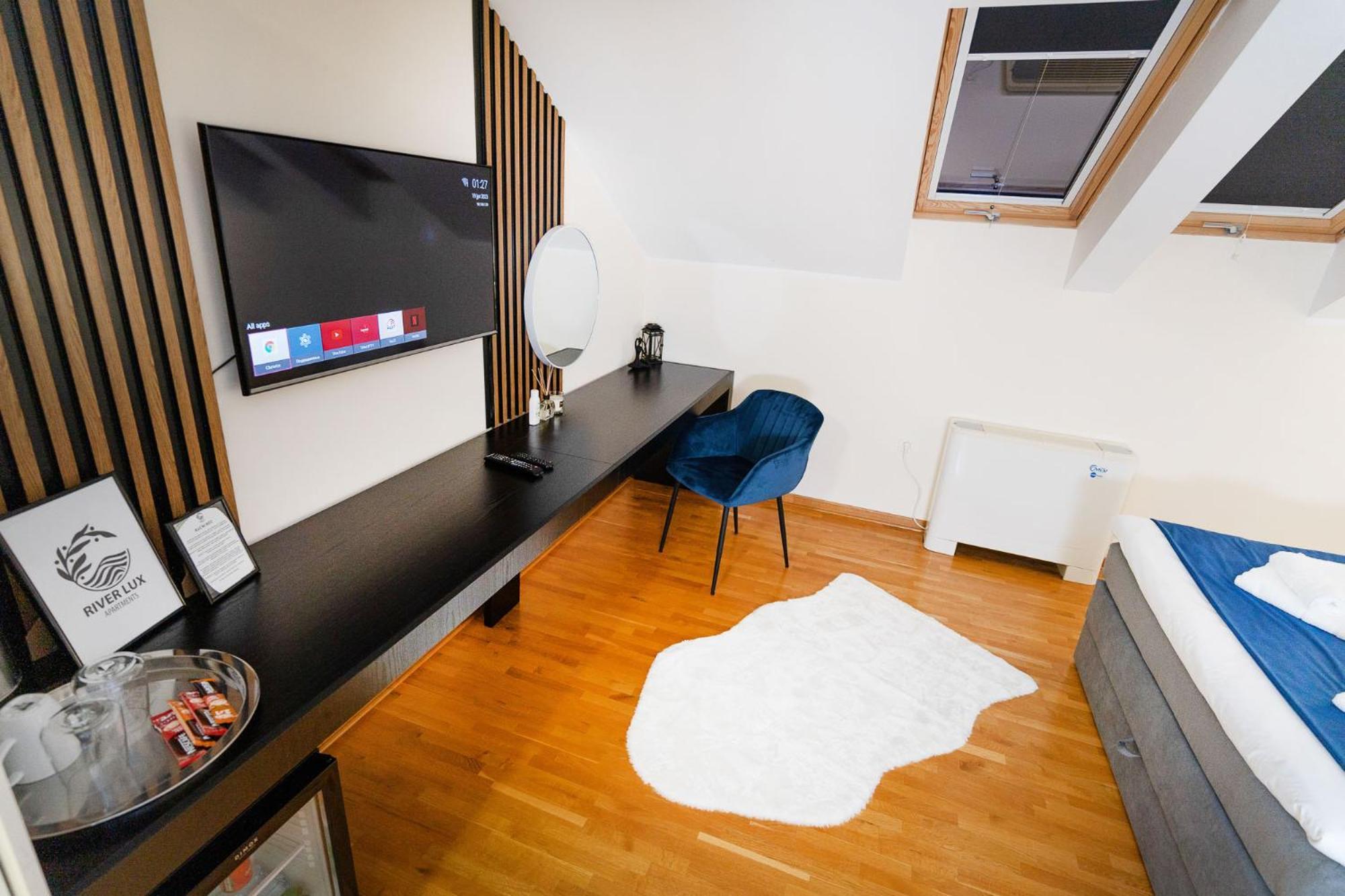 Mini Hotel Riverlux Apartments Bačka Palanka Esterno foto