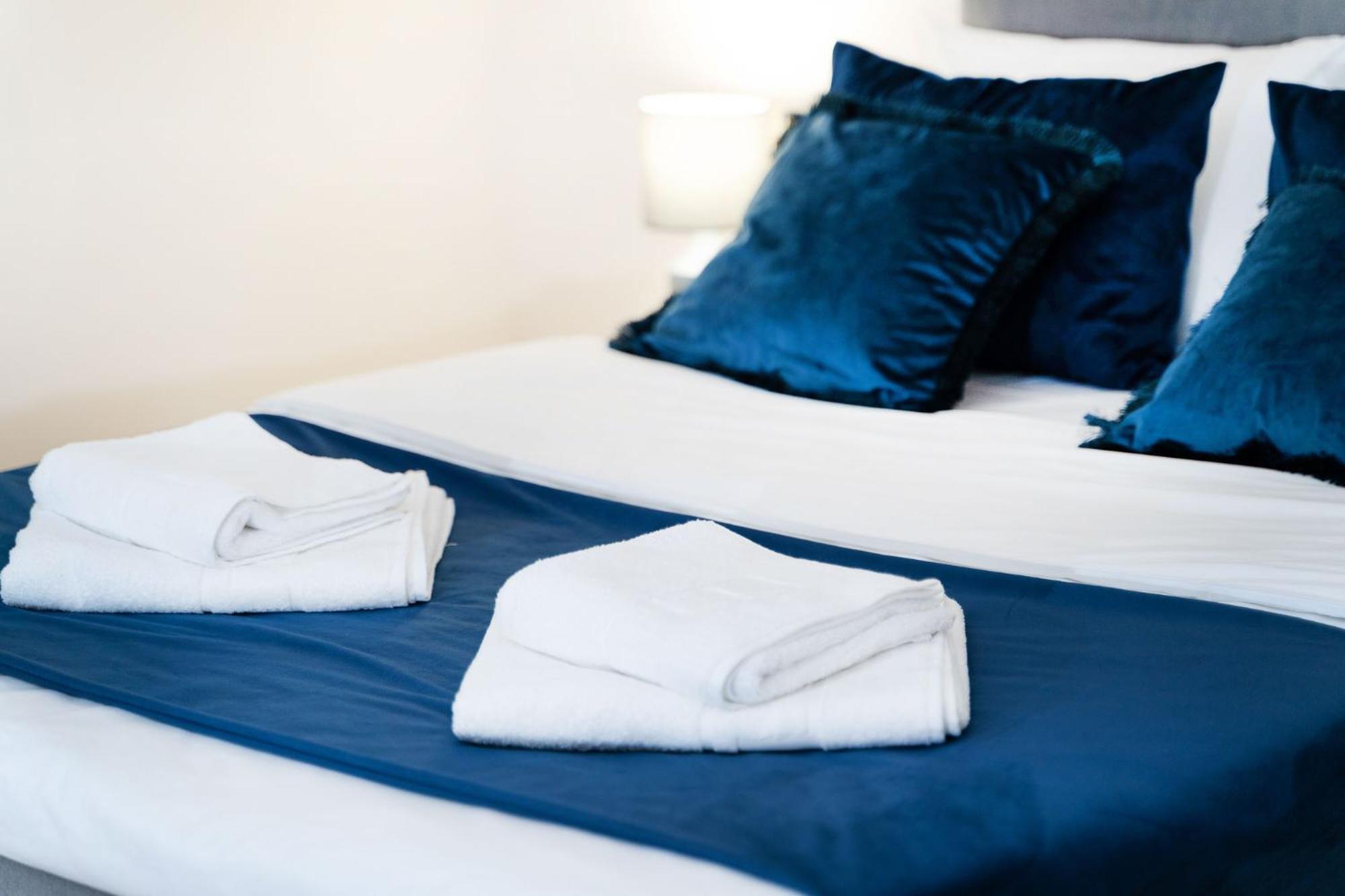 Mini Hotel Riverlux Apartments Bačka Palanka Esterno foto