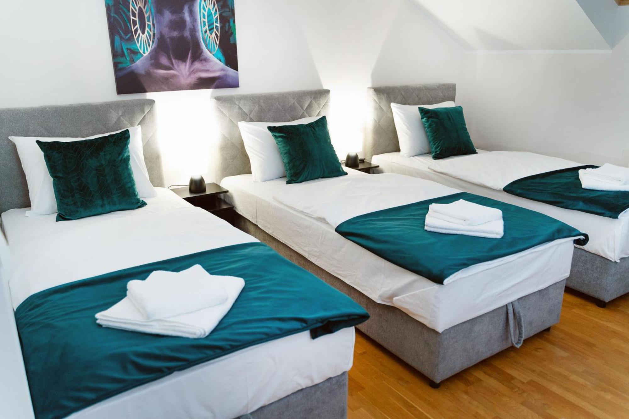 Mini Hotel Riverlux Apartments Bačka Palanka Esterno foto