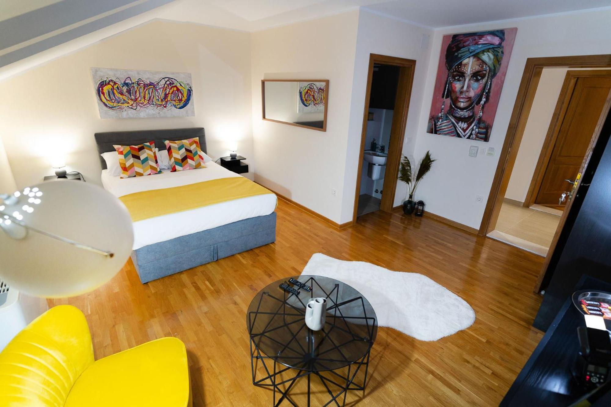 Mini Hotel Riverlux Apartments Bačka Palanka Esterno foto