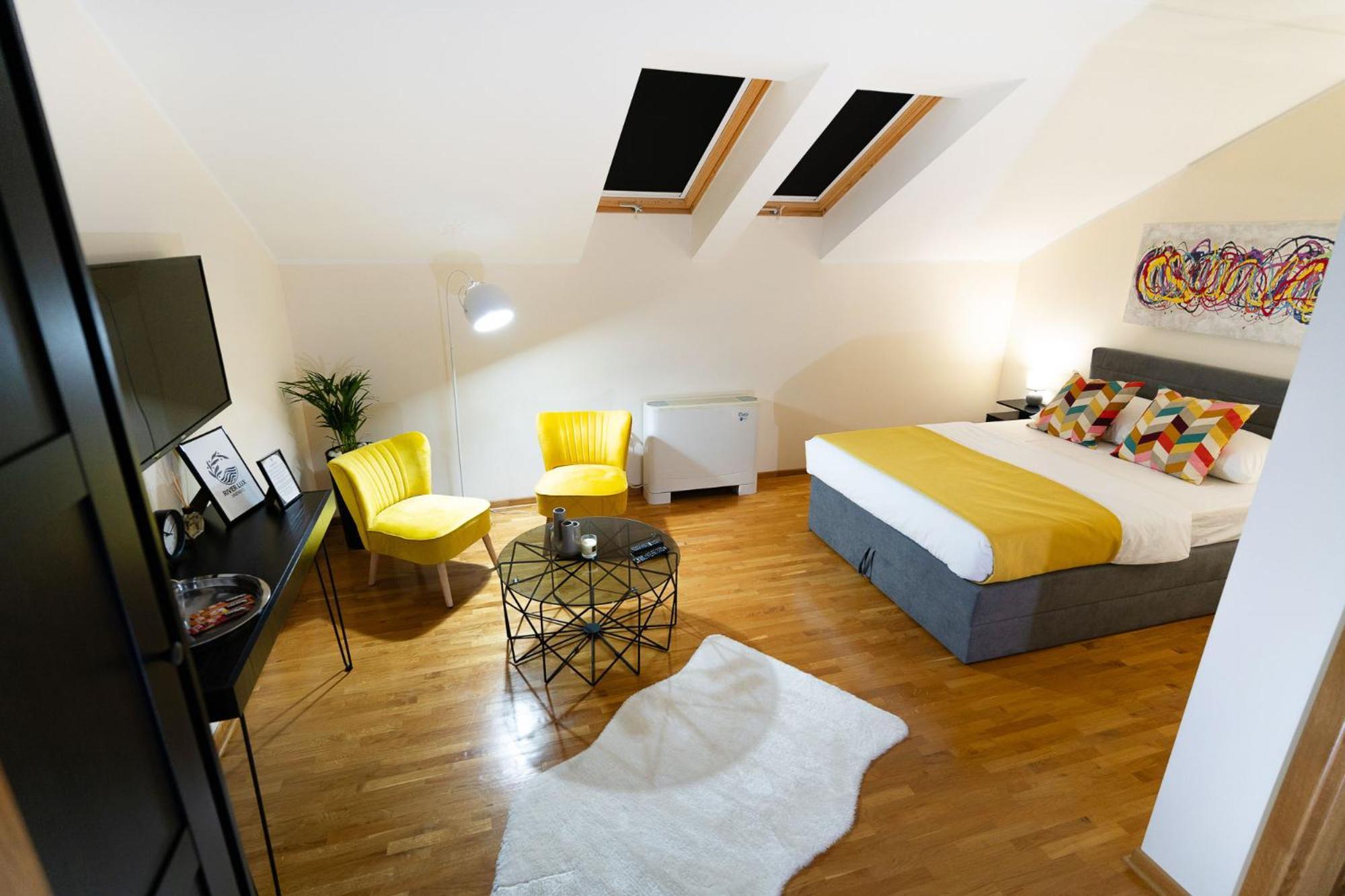 Mini Hotel Riverlux Apartments Bačka Palanka Esterno foto